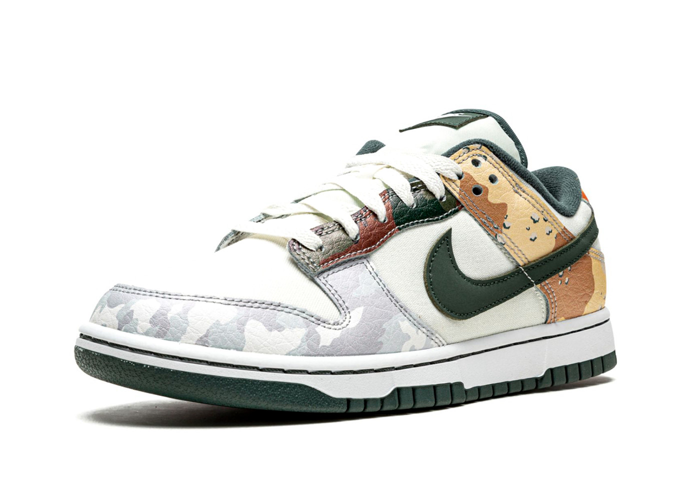 Nike Dunk Low SE