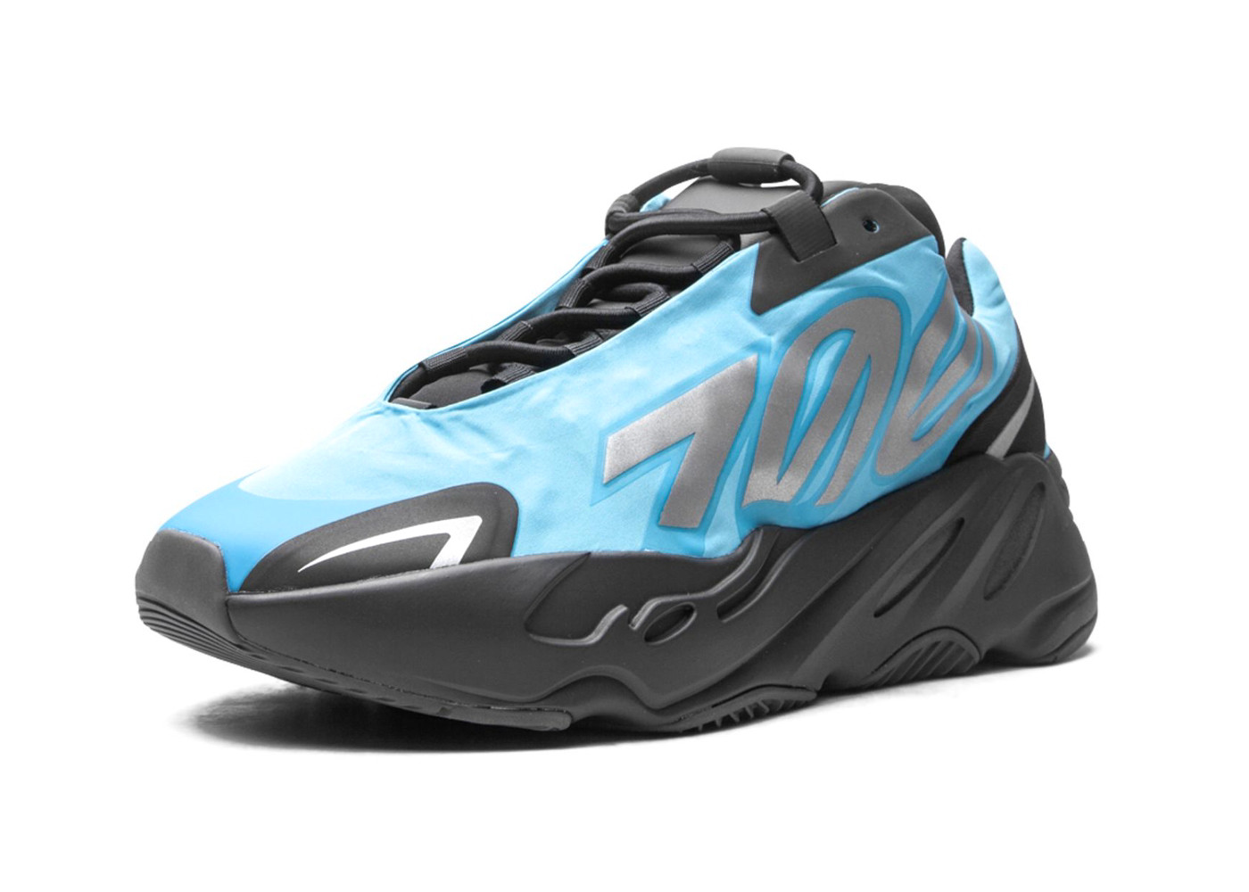 adidas Yeezy Boost 700 MNVN