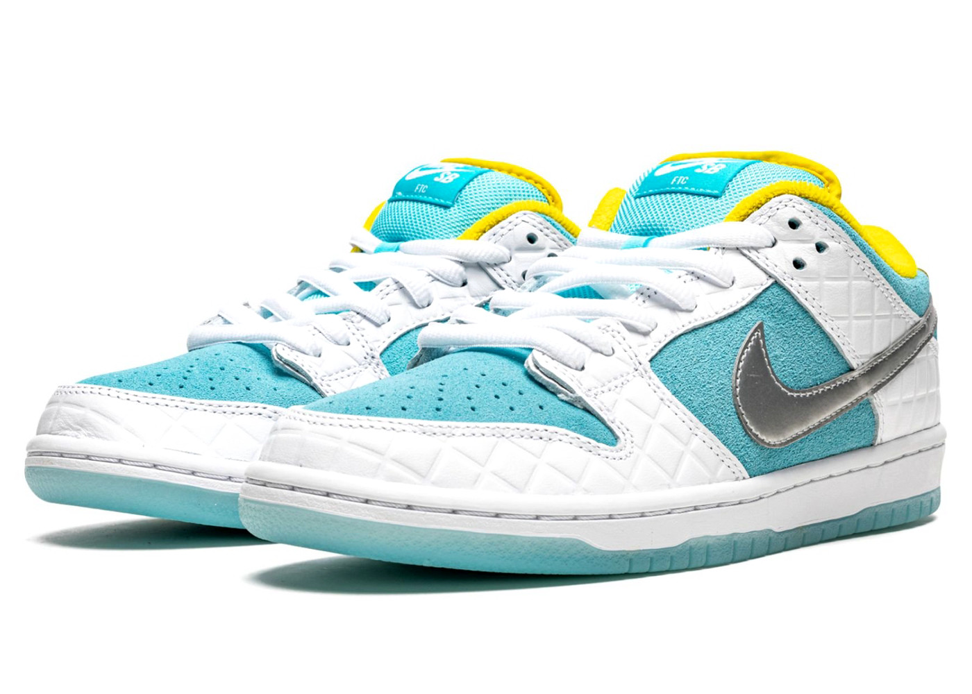Nike SB Dunk Low Pro