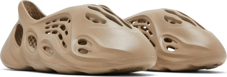 adidas Yeezy Foam RNNR