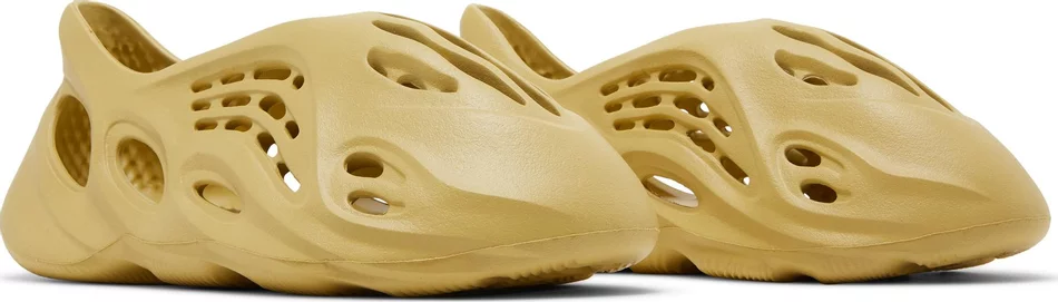 adidas Yeezy Foam RNNR