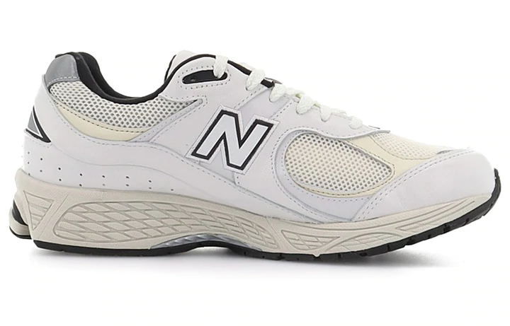 New Balance 2002R