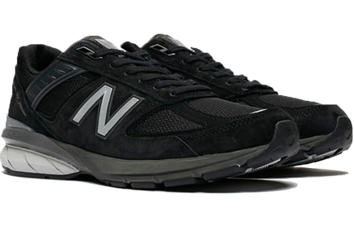 New Balance 990 v5