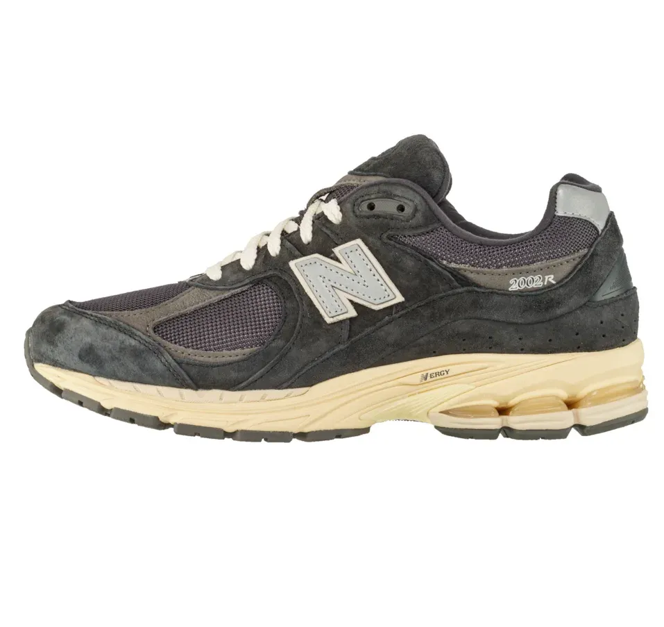 New Balance 2002R Black Dark Grey