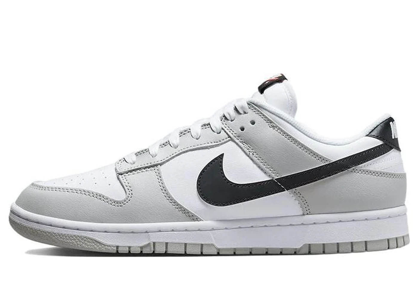 Nike Dunk Low SE