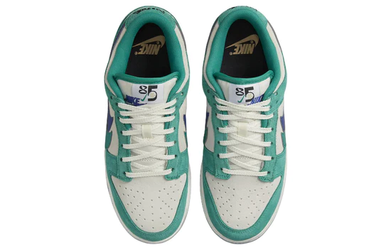 Nike Dunk Low SE 85