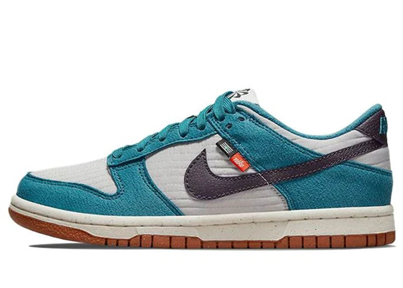 Nike Dunk Low SE
