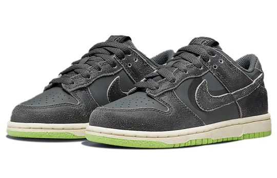 Nike Dunk Low Retro PRM