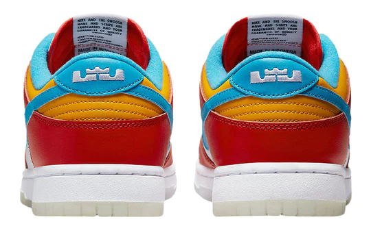 Nike Dunk Low QS