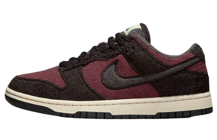 Nike Dunk Low SE