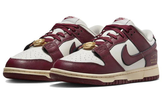 Nike Dunk Low SE