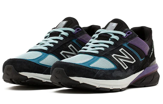New Balance 990v5