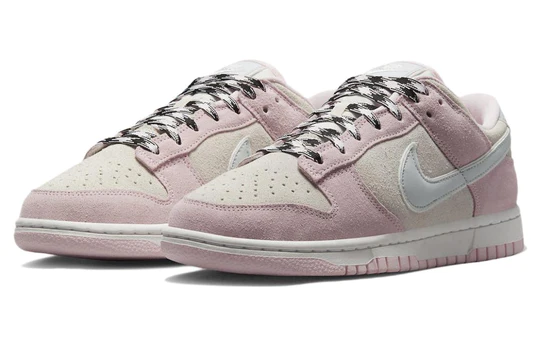 Nike Dunk Low LX