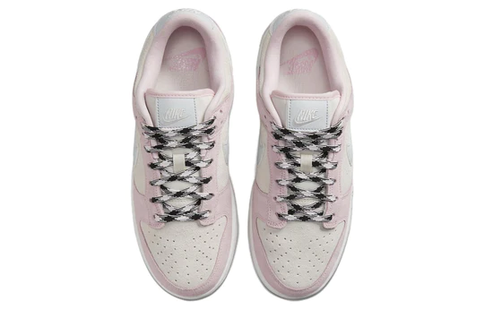 Nike Dunk Low LX