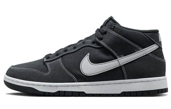 Nike Dunk Mid