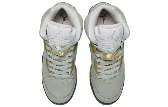 Air Jordan 5 Retro