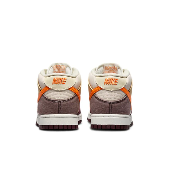 Nike Dunk Mid
