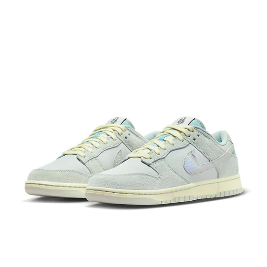 Nike Dunk Low SE