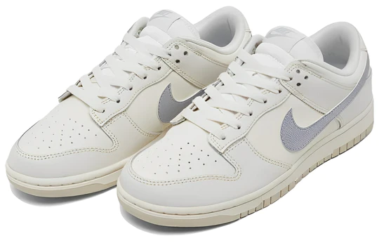 Nike Dunk Low ESS