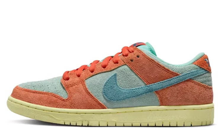 Nike SB Dunk Low Noise Aqua