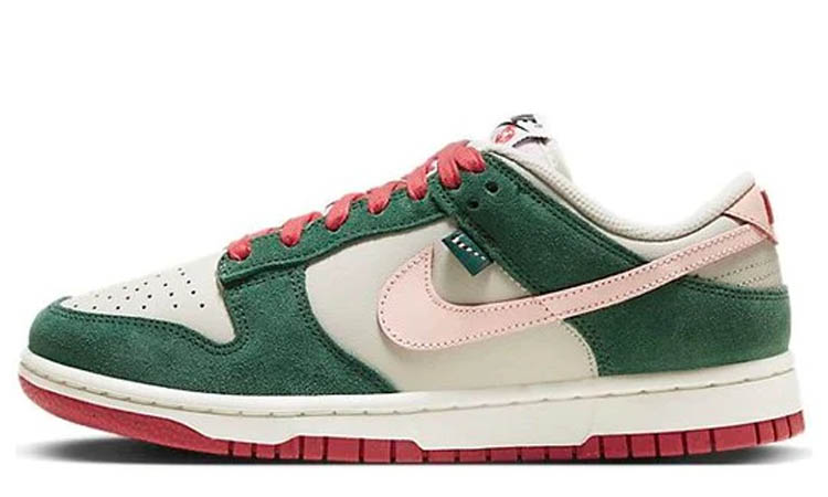 Nike Dunk Low SE