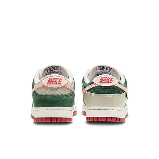 Nike Dunk Low SE