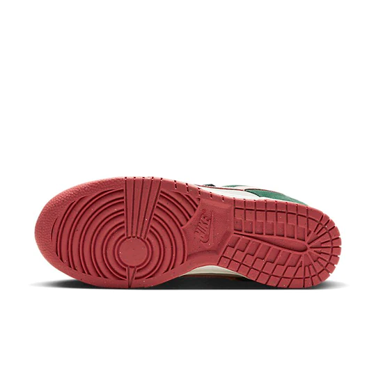 Nike Dunk Low SE