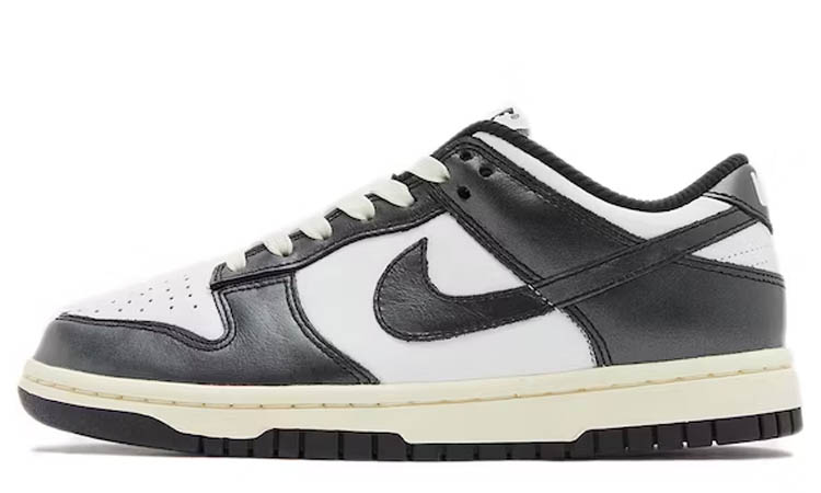 Nike Dunk Low Vintage Panda (W)