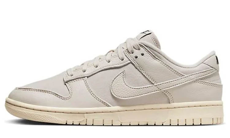 Nike Dunk Low Premium