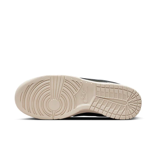 Nike Dunk Low Retro PRM