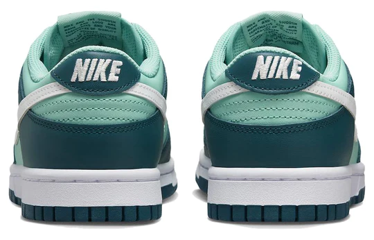 Nike Dunk Low