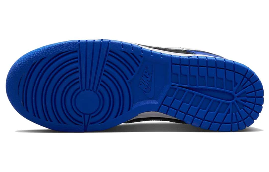 Nike Dunk Low Essential