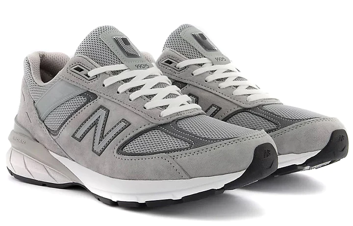 New Balance 990v5