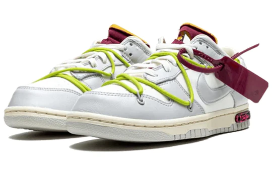 Nike Dunk Low