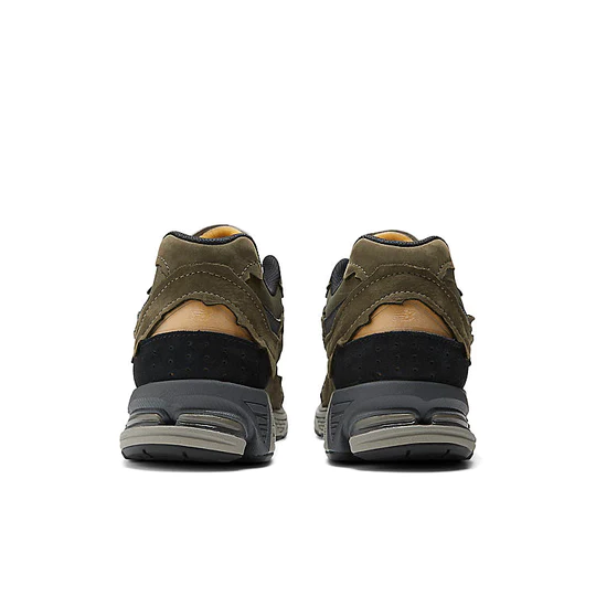 New Balance 2002R