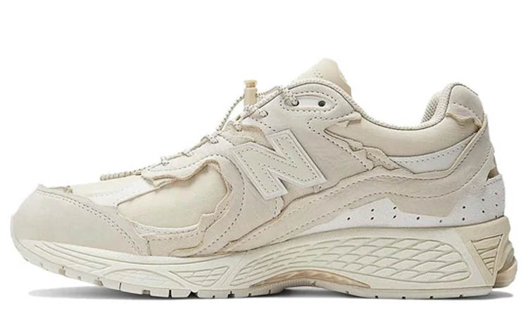 New Balance 2002R Protection Pack Sandstone