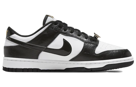 Nike Dunk Low SE