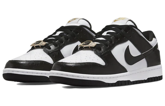 Nike Dunk Low SE