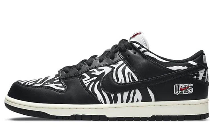 Nike SB Dunk Low OG QS Quartersnacks Zebra