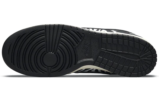 Nike SB Dunk Low OG QS