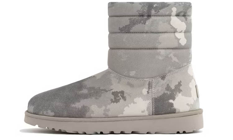 UGG Classic Boot Stampd Camo Taupe