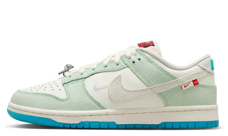 Nike Dunk Low LX
